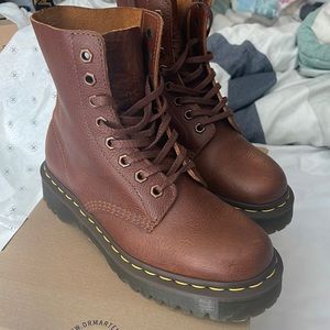 Womens Size 7 Dr. Martens 1460 Pascal Bex Tan/Incuk